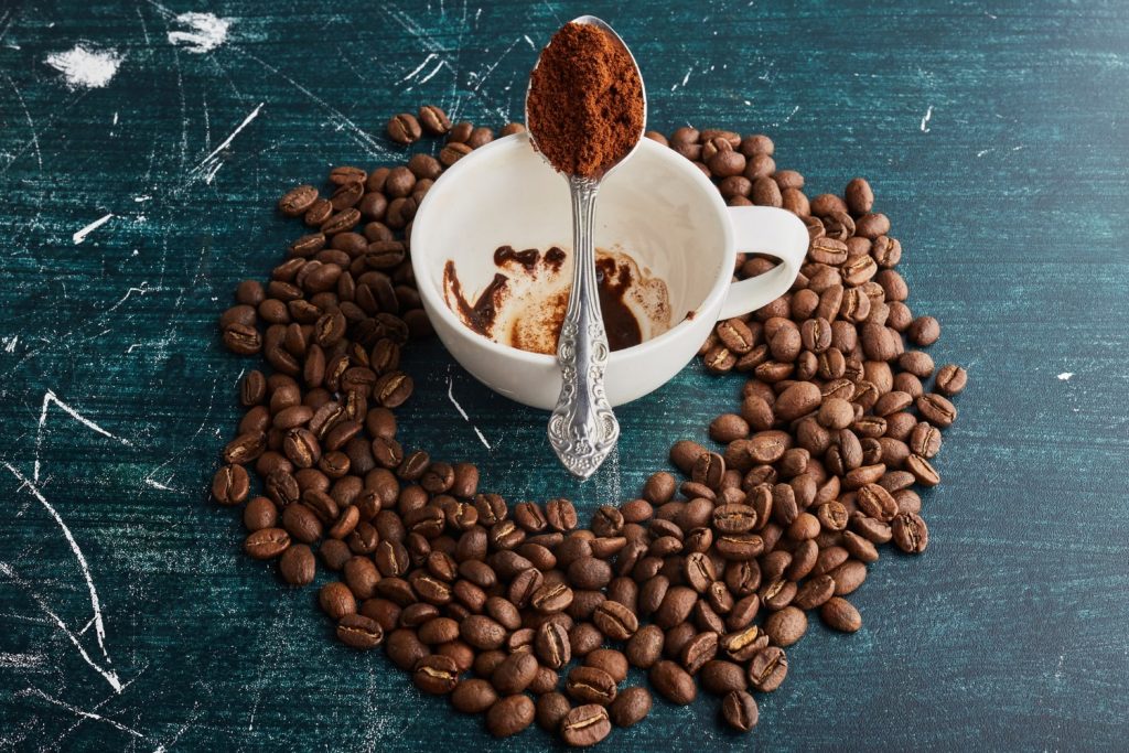فوائد کافئین برای مو چیست 