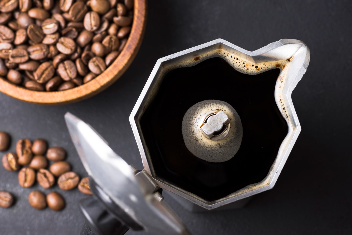 فوائد کافئین برای مو